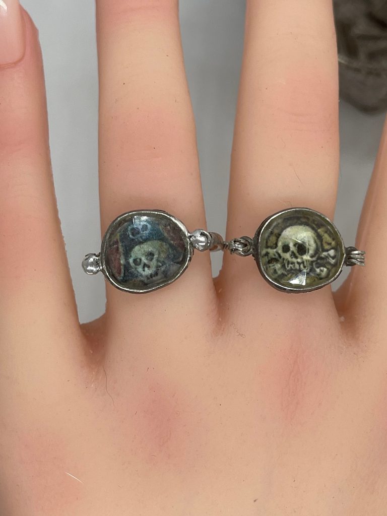 Green Amethyst Memento Mori Ring: Sterling Silver Skulls, Gothic Jewelry