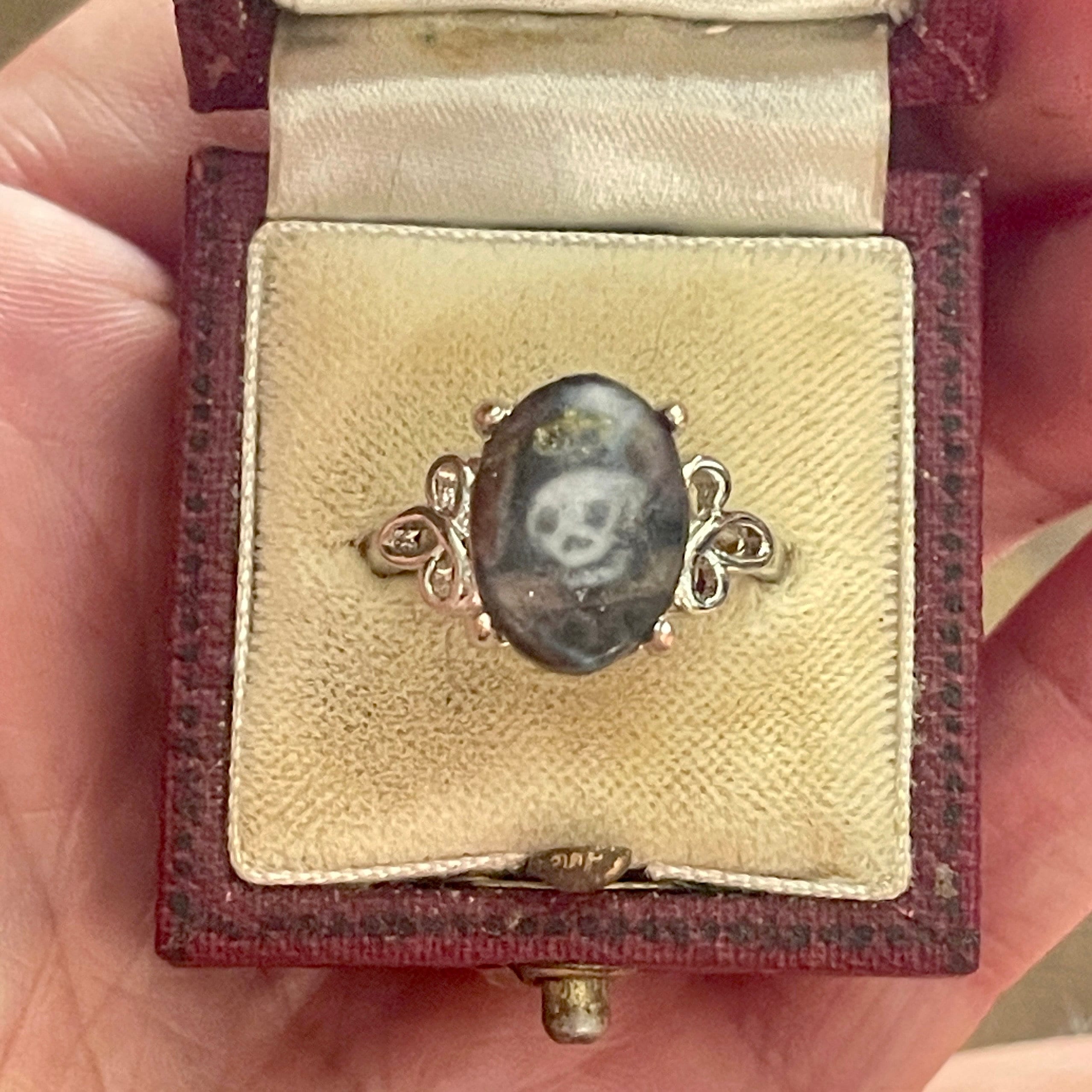 Victorian Memento Mori Skull Ring: Antique Style Silver Mourning Jewelry - Image 4