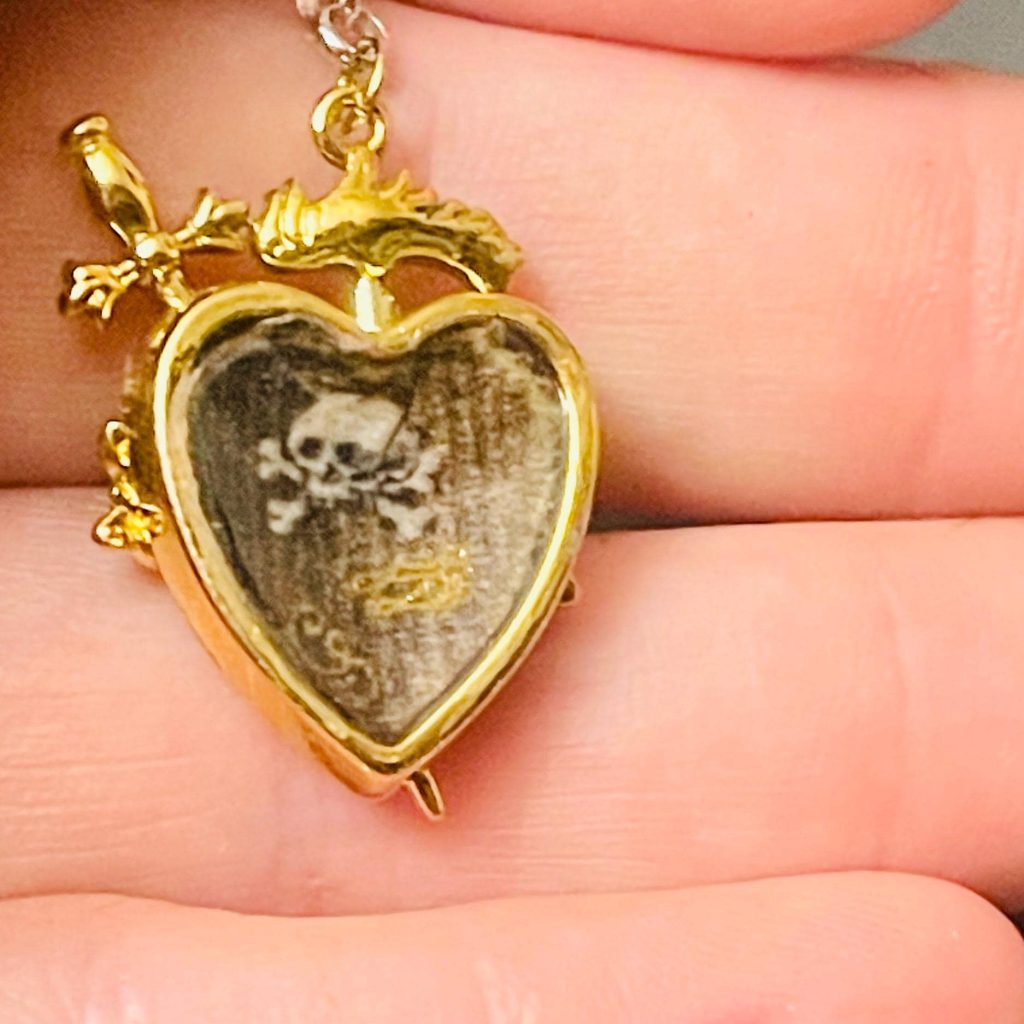 Sacred Heart Lariat Necklace: Mixed Metals, Stuart Crystal Skull