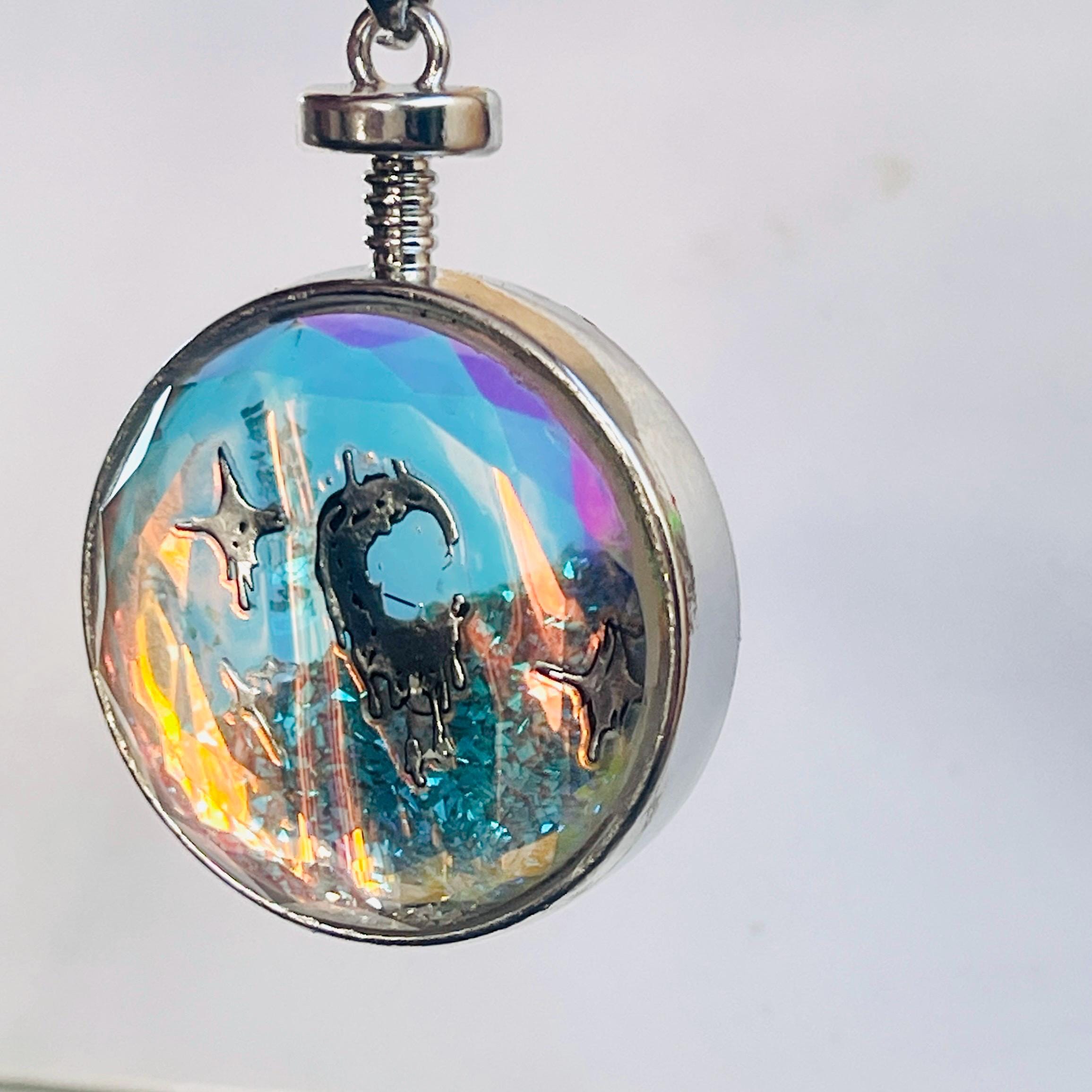 Handmade Glass Memorial Locket: Diamond Shaker Crystal Pendant, Moon & Stars - Image 2