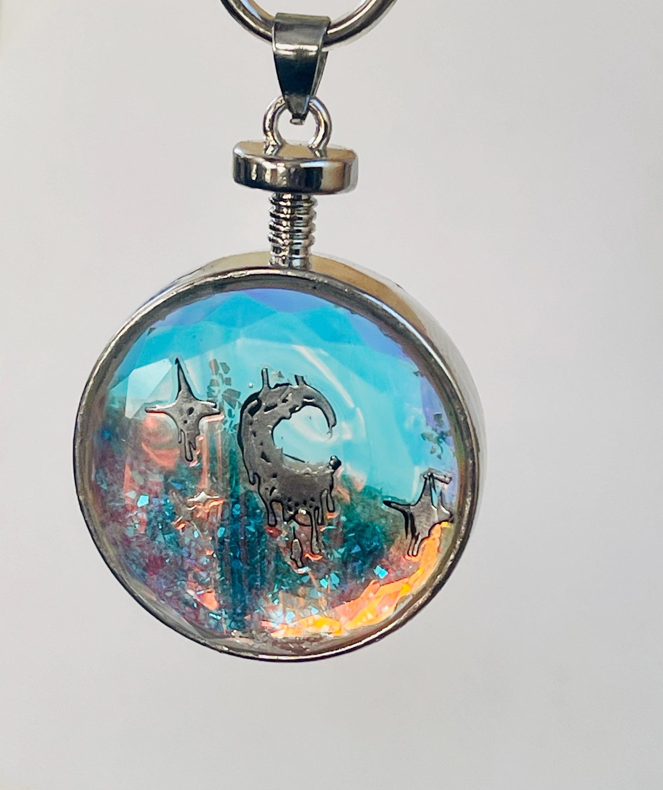 Handmade Glass Memorial Locket: Diamond Shaker Crystal Pendant, Moon & Stars - Image 7