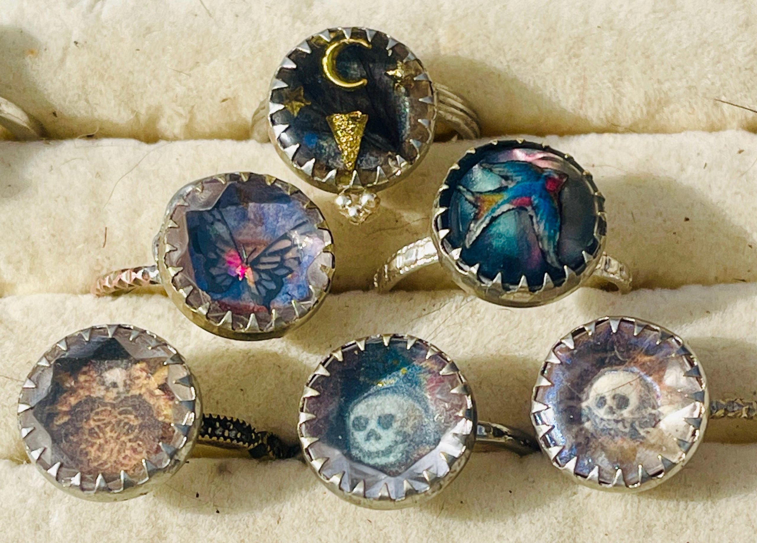 Gothic Memento Mori Ring: Antique Style Mourning Jewelry