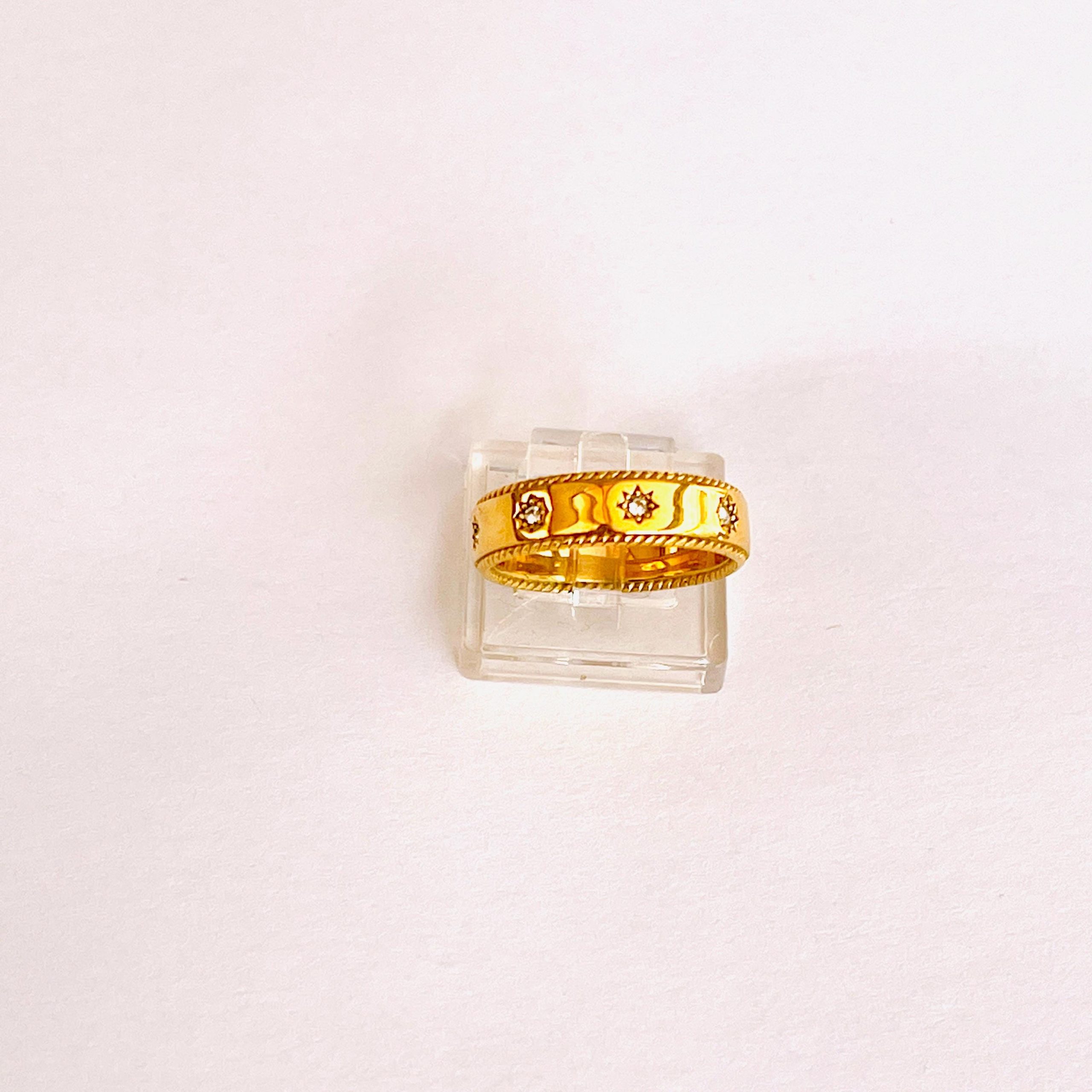 18k Gold Star Ring: Vintage Style Stacking Band - Image 3