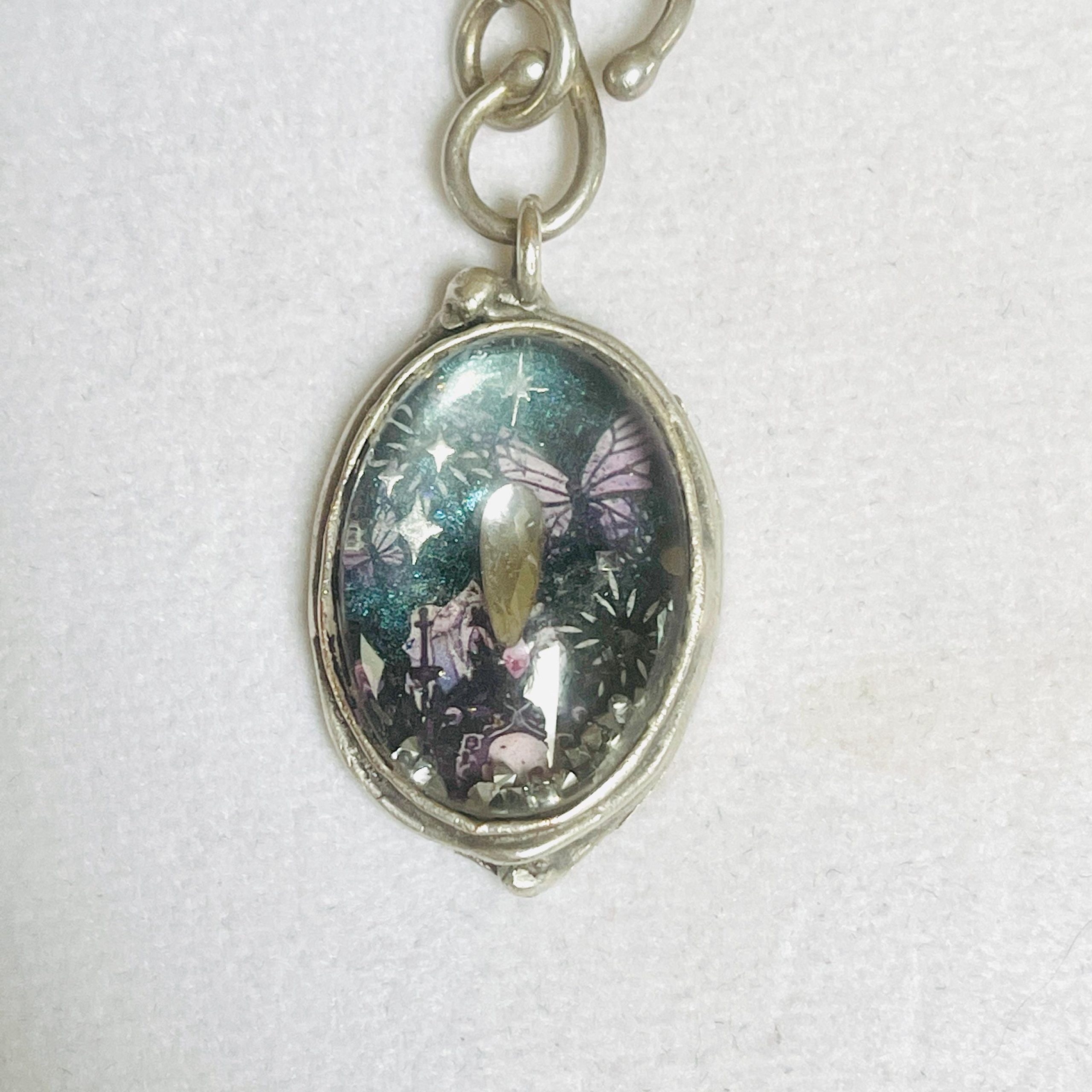 Gothic Memento Mori Shaker Necklace: Crystal Skull Pendant, Garnet & Sapphire Chain - Image 4