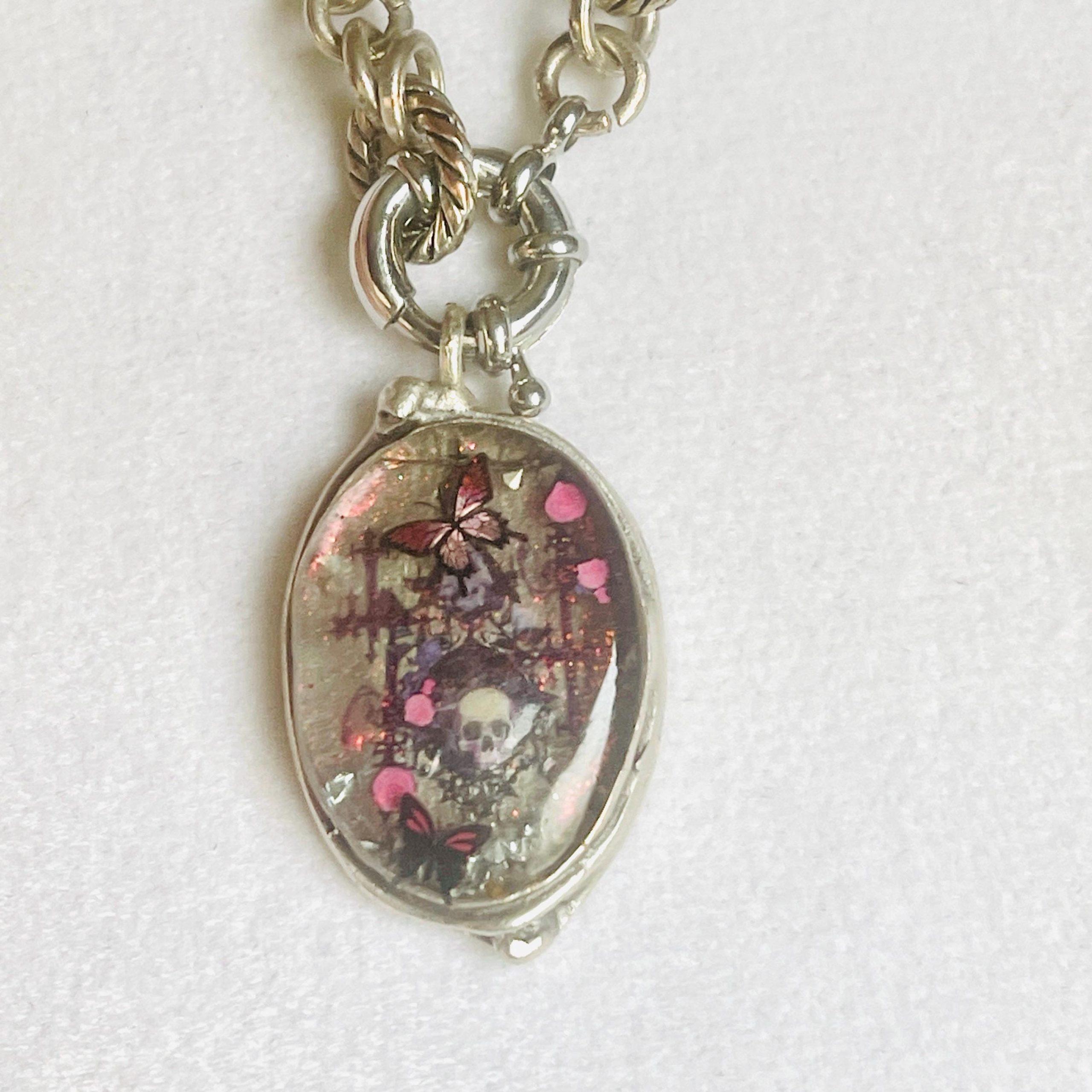 Gothic Memento Mori Shaker Necklace: Crystal Skull Pendant, Garnet & Sapphire Chain - Image 5