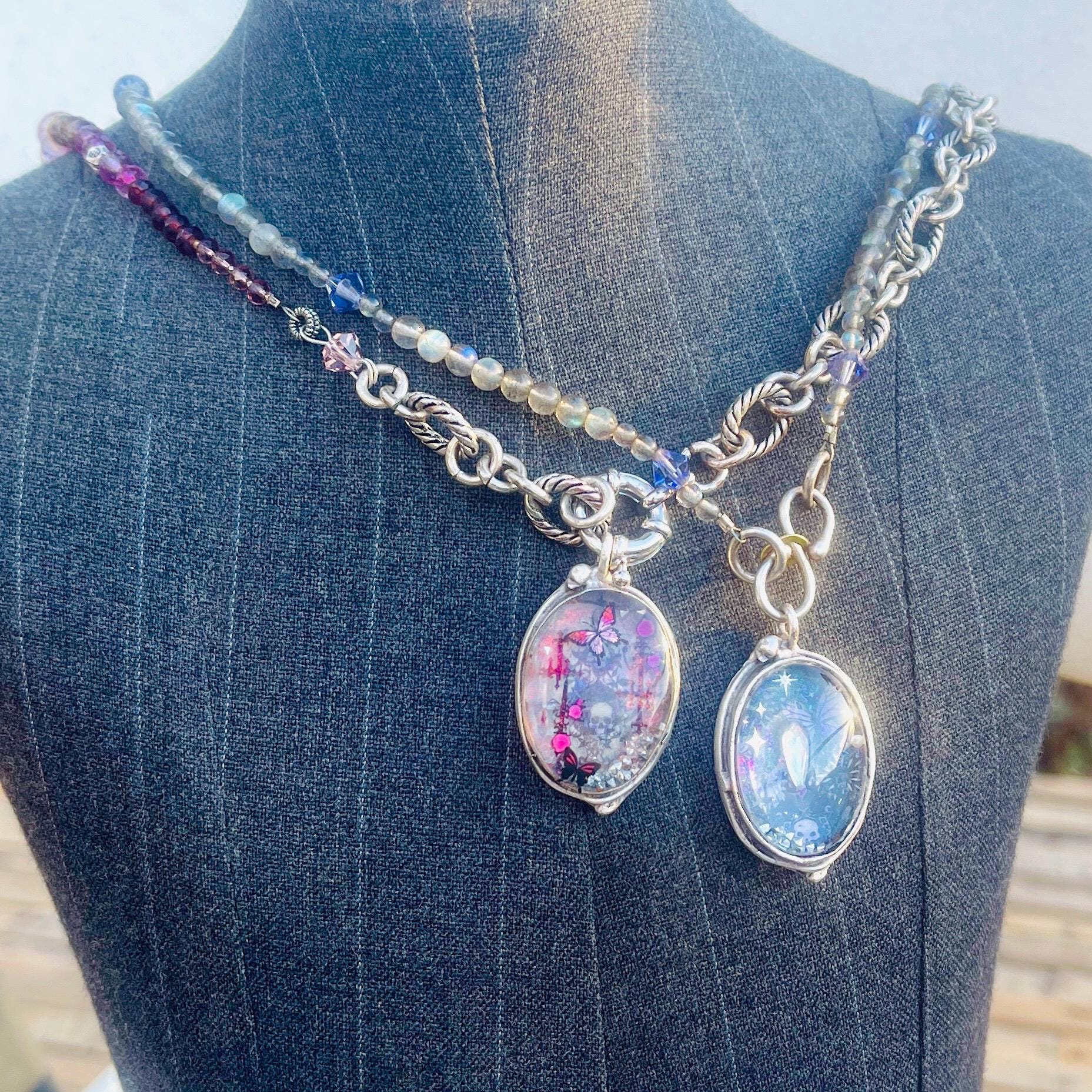 Gothic Memento Mori Shaker Necklace: Crystal Skull Pendant, Garnet & Sapphire Chain - Image 7