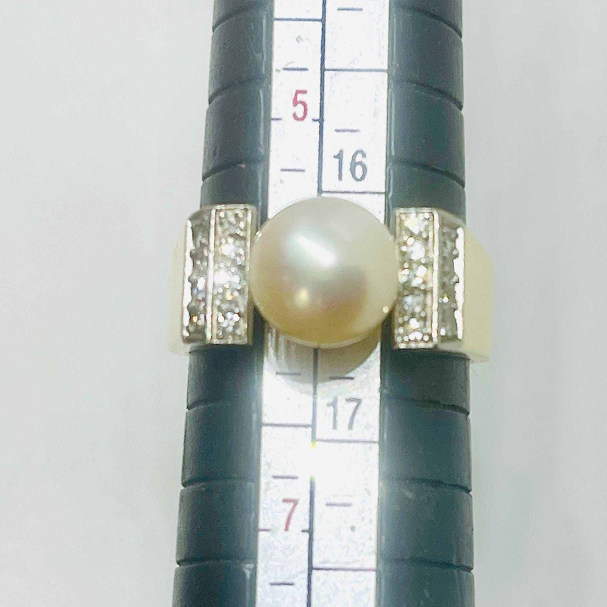 Vintage 18k Yellow Gold Pearl Diamond Ring - Size 6 - Image 3