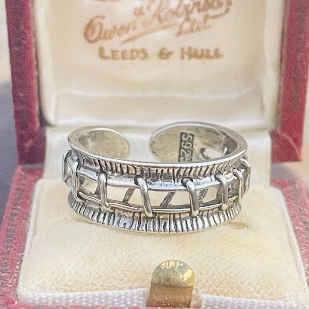 Gothic Silver Stitches Ring - Adjustable Fairytale Ring