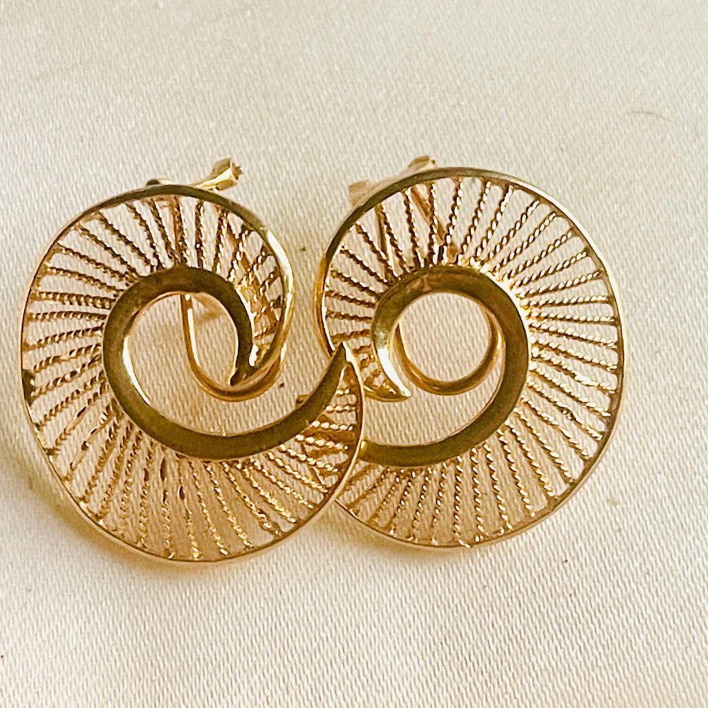 Vintage 18kt Yellow Gold Earrings: Handmade Spiral Latch-Back Design