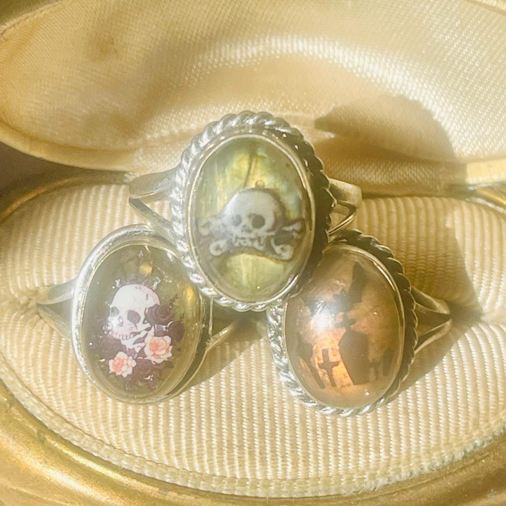 Gothic Labradorite Silver Ring: Stuart Crystal Skull Memorial
