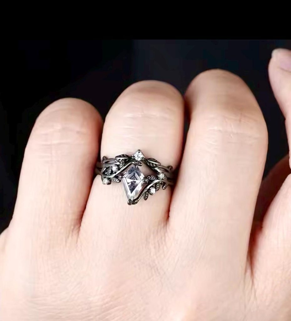 Gothic Black Patina Silver Ring Set: Kite CZ Heart, Size 8