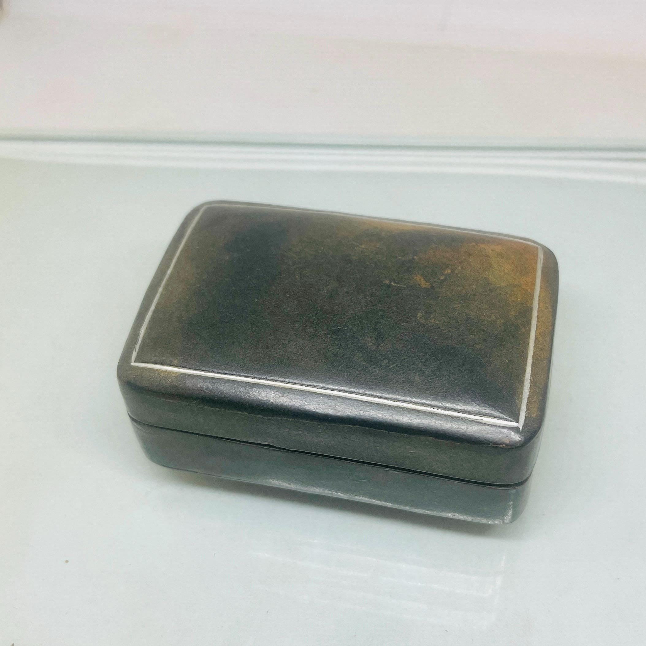 Antique Italian Leather Jewelry Box: Handmade Vintage Keepsake - Image 7