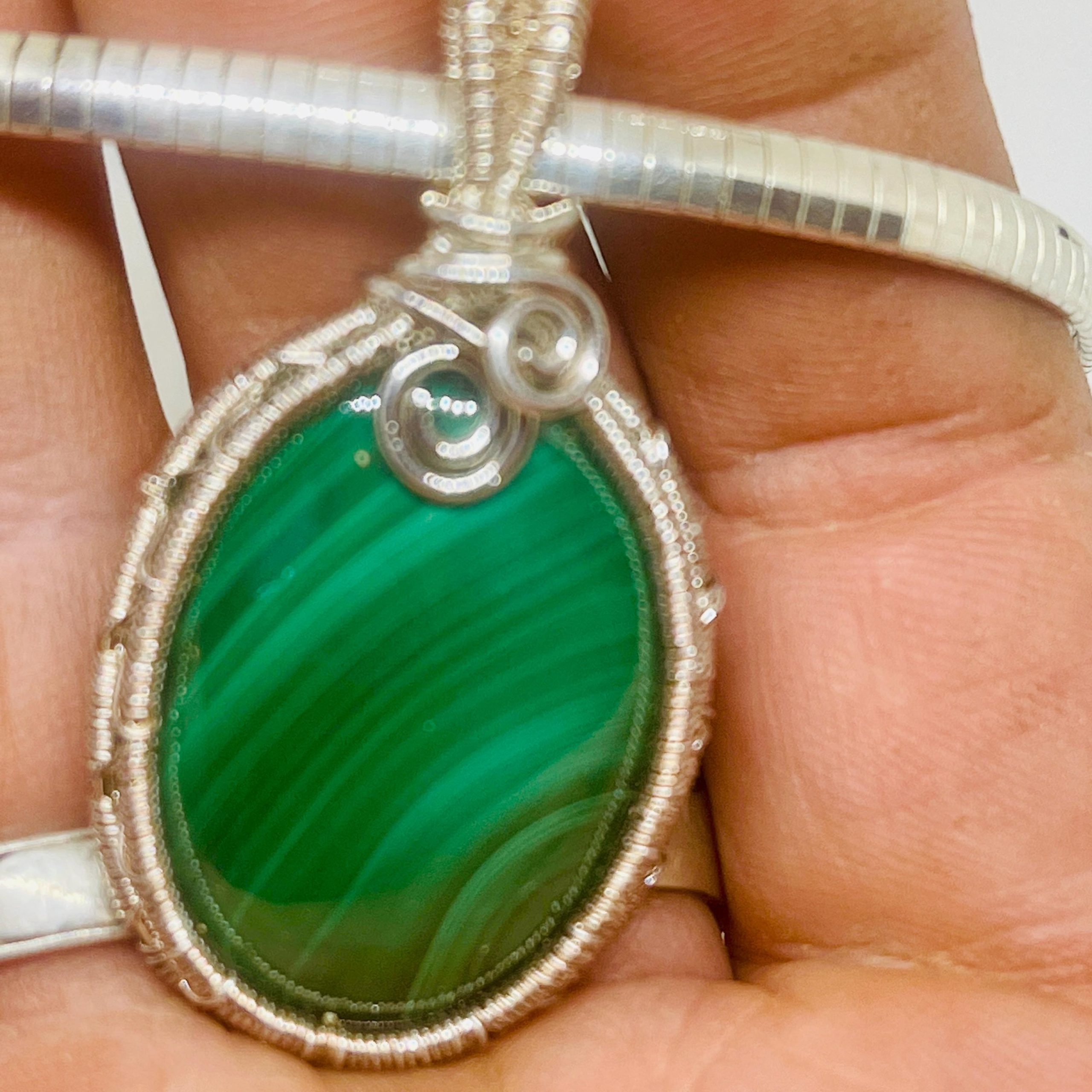 Handmade Malachite Sterling Silver Necklace: Green Stone Pendant - Image 4