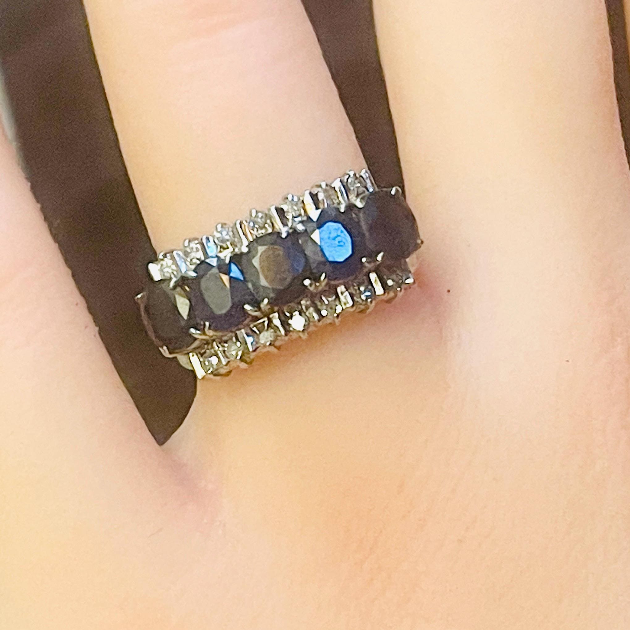 Art Deco Natural Sapphire Diamond Ring: 18kt White Gold Anniversary Ring, Size 6 - Image 4