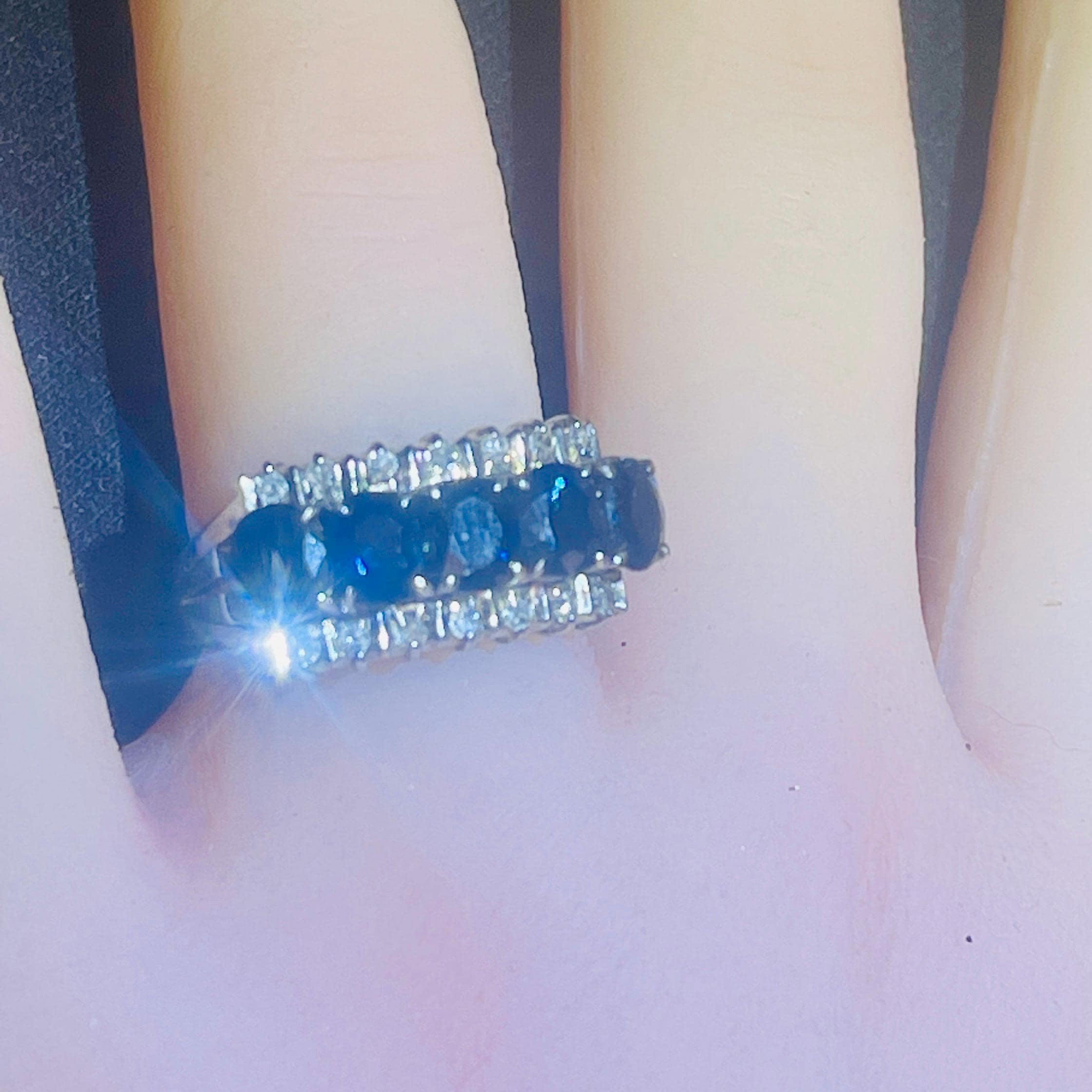 Art Deco Natural Sapphire Diamond Ring: 18kt White Gold Anniversary Ring, Size 6 - Image 8