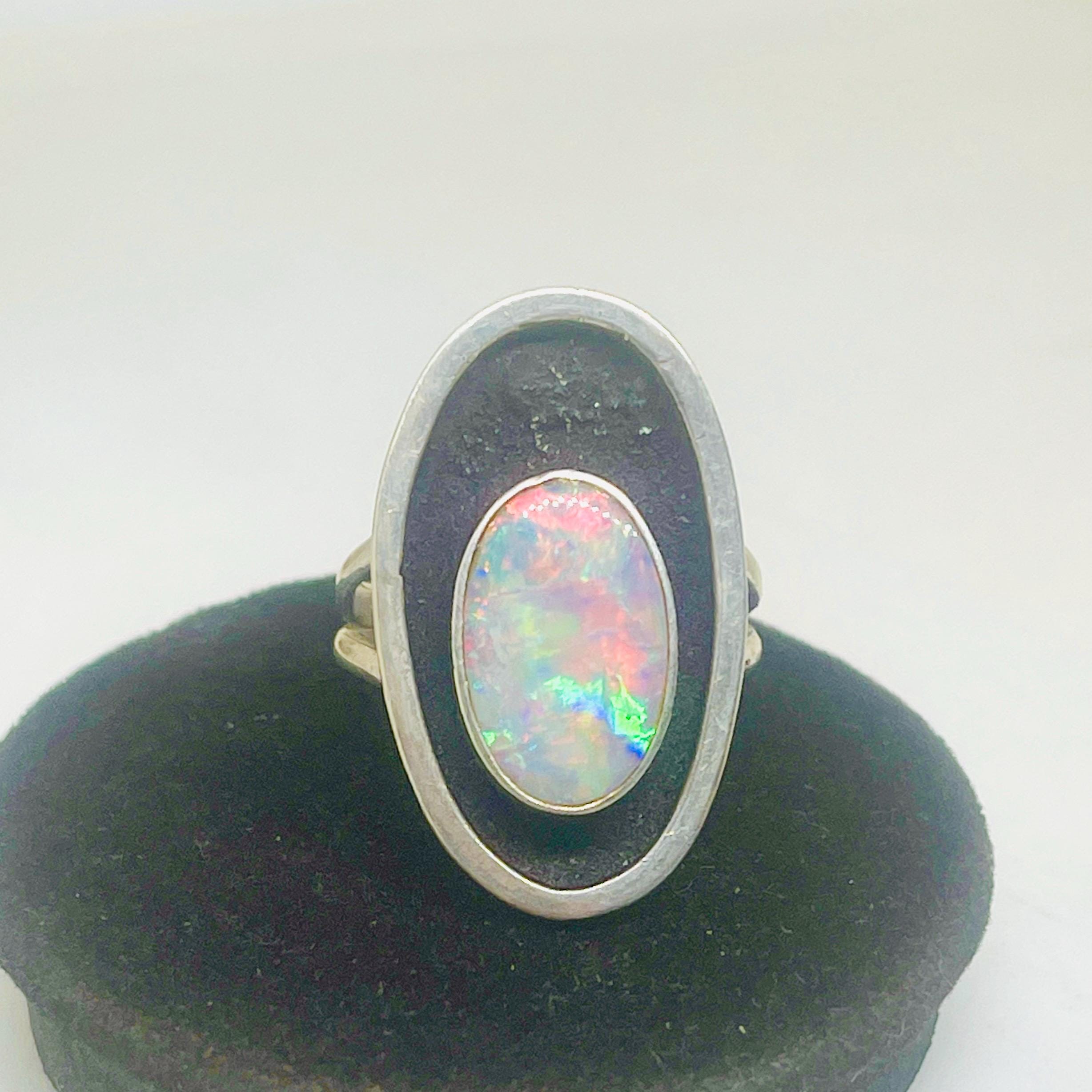 Vintage Australian Opal Sterling Silver Ring - Size 9 - Image 4