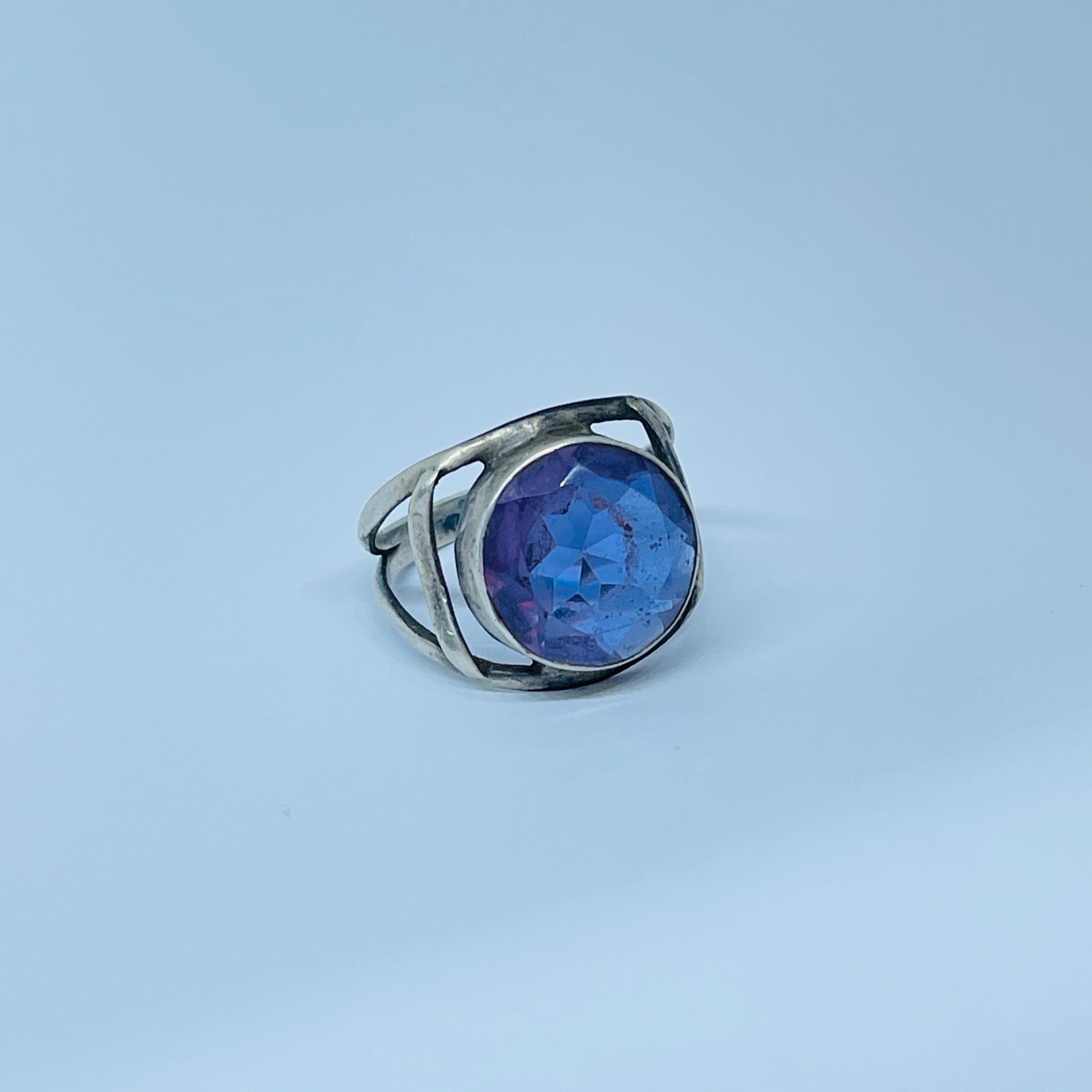 Vintage Amethyst Sterling Silver Ring - 1960s Domed Gemstone - Image 7