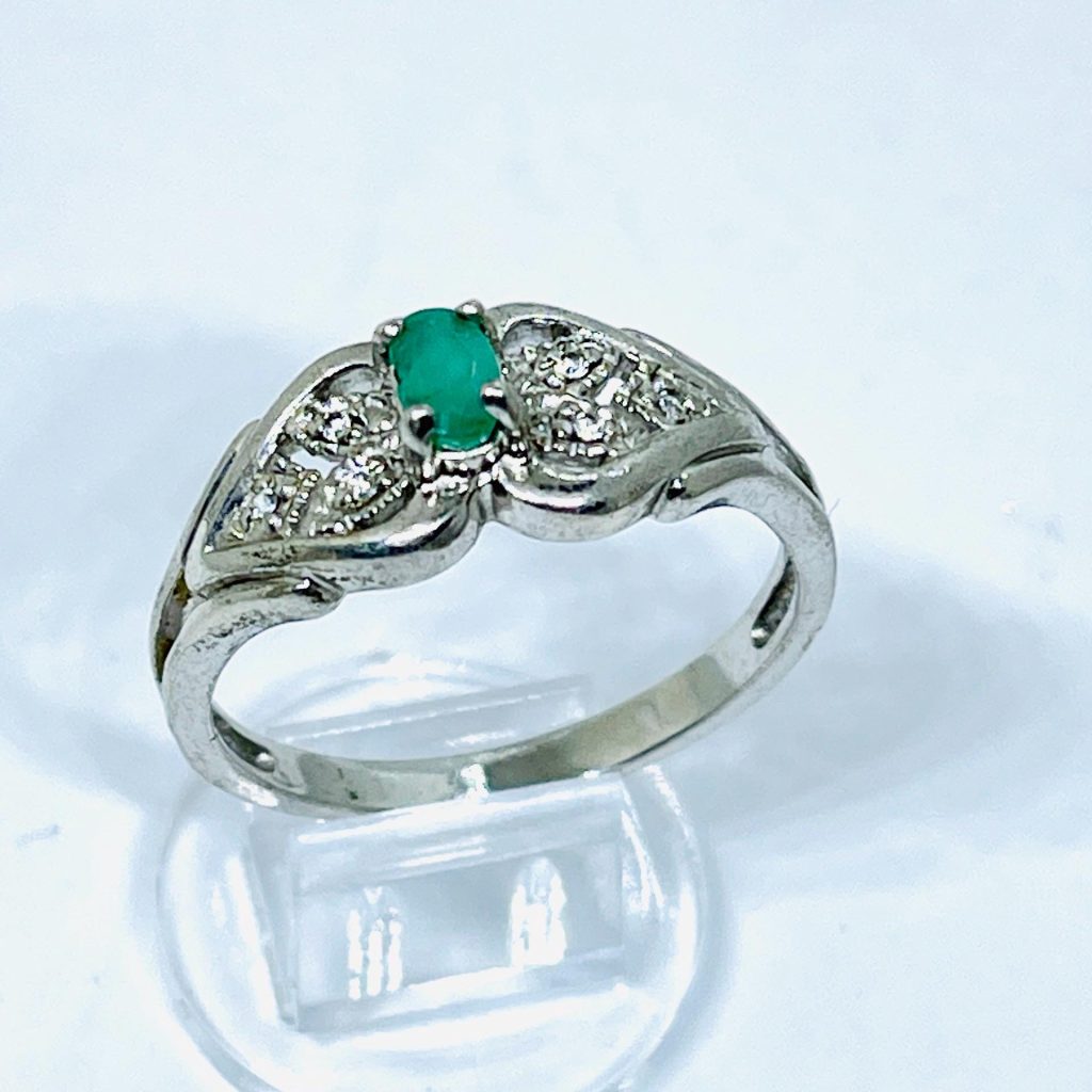 Art Nouveau Sterling Silver green chrysoprase and diamond Ring - Size 9
