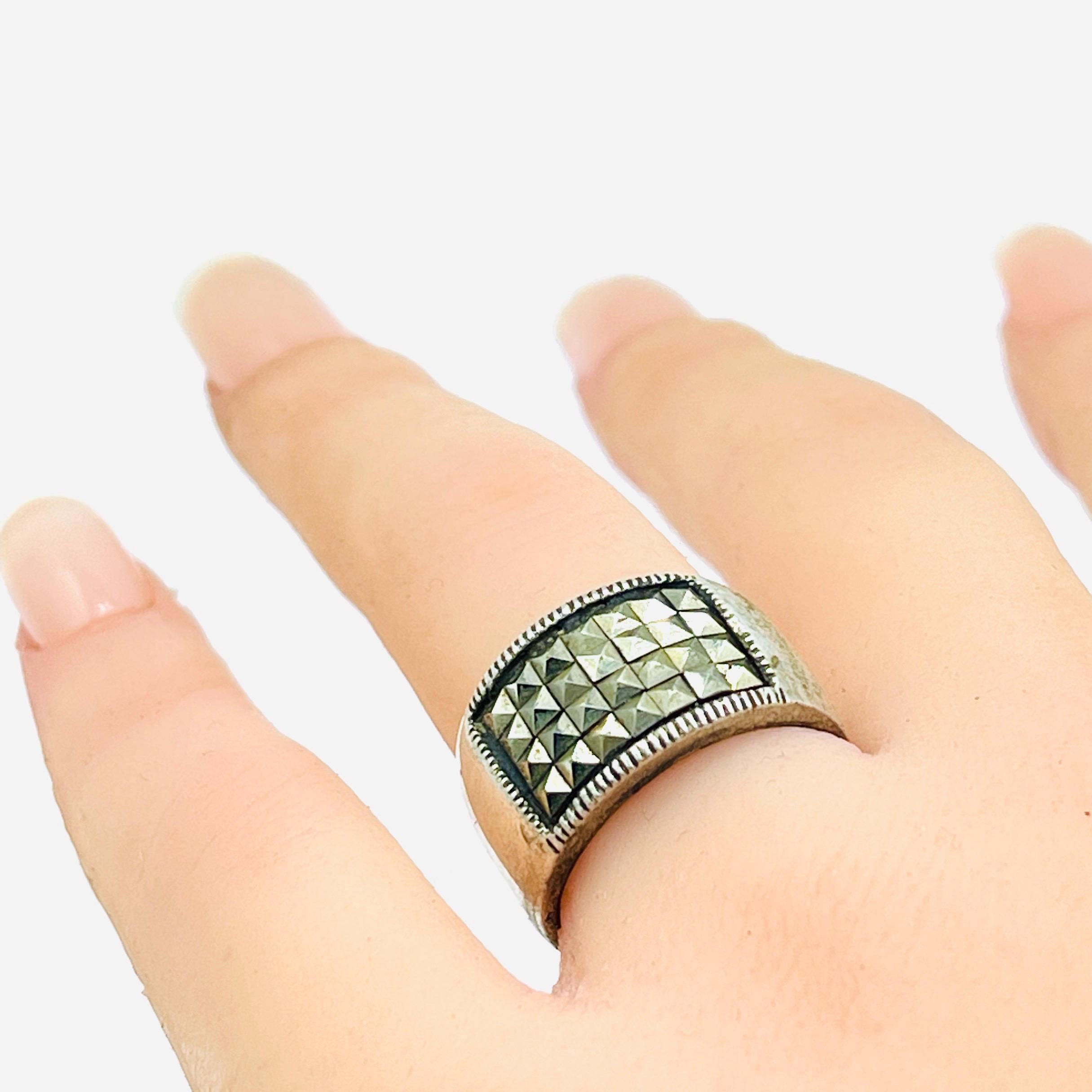 Vintage Pyrite Sterling Silver Ring - Studded Band, Size 5 - Image 6