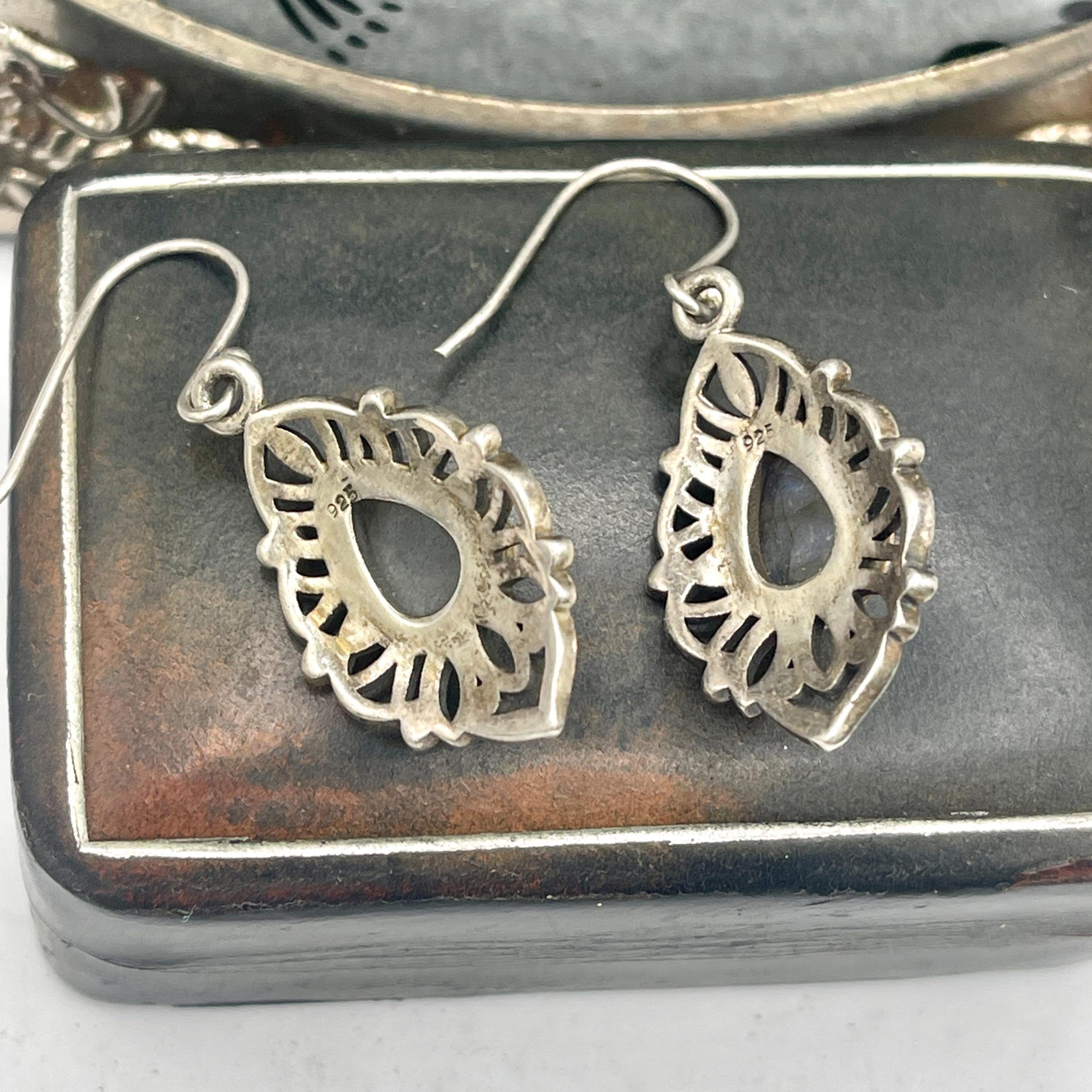Vintage Blue labradorite sterling silver drop earrings - Image 9