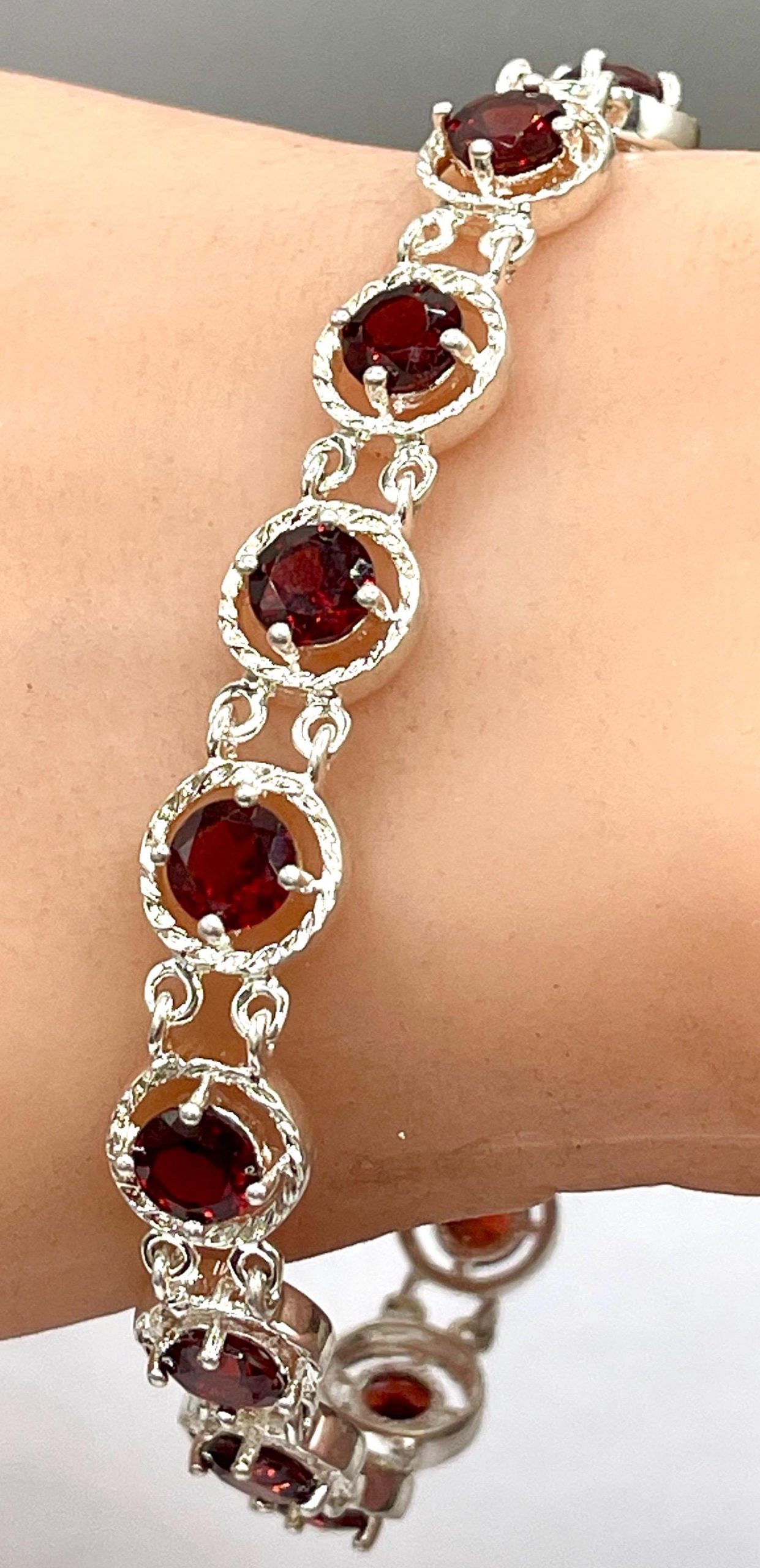 Art Deco Sterling Silver Garnet Bracelet: Vintage Almandine Gemstone Clasp - Image 10