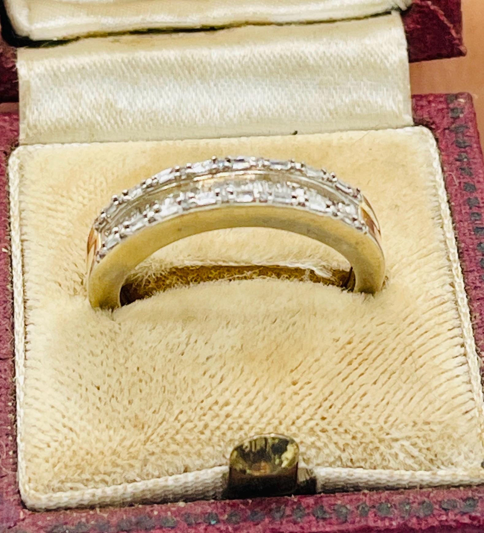 Wedding Band White Diamond Ring: gold natural diamond Size 7 - Image 3