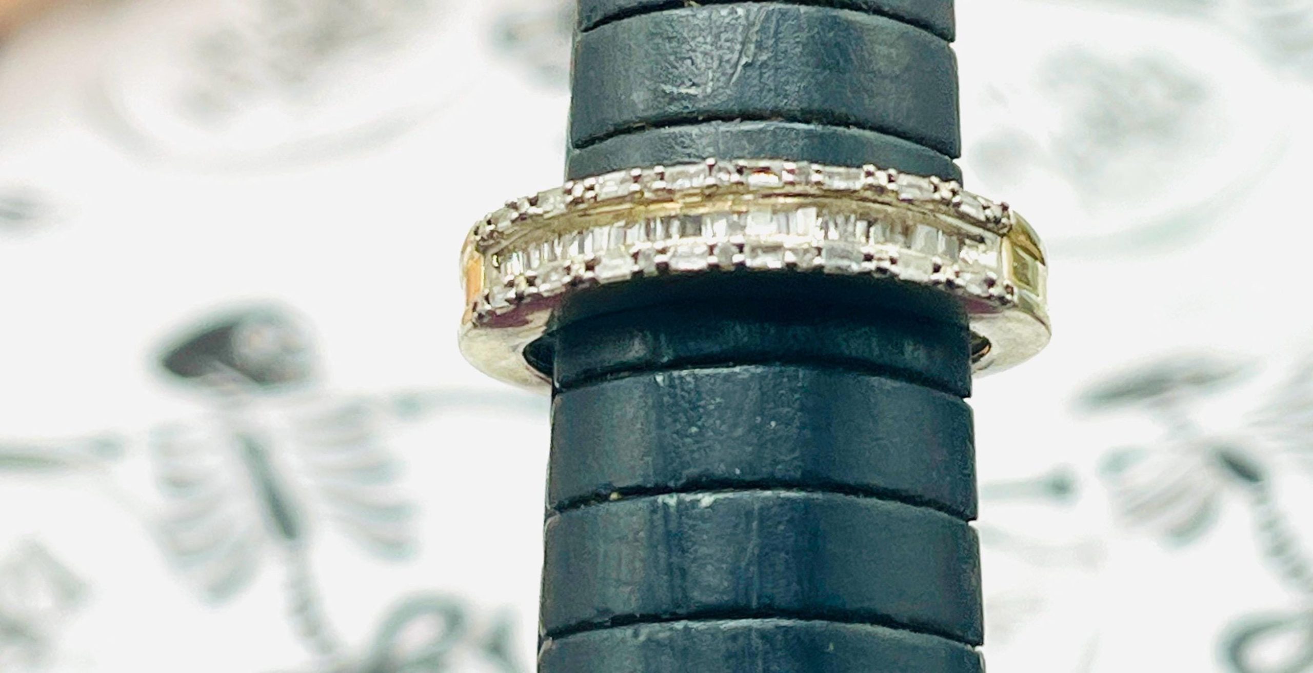 Wedding Band White Diamond Ring: gold natural diamond Size 7 - Image 6