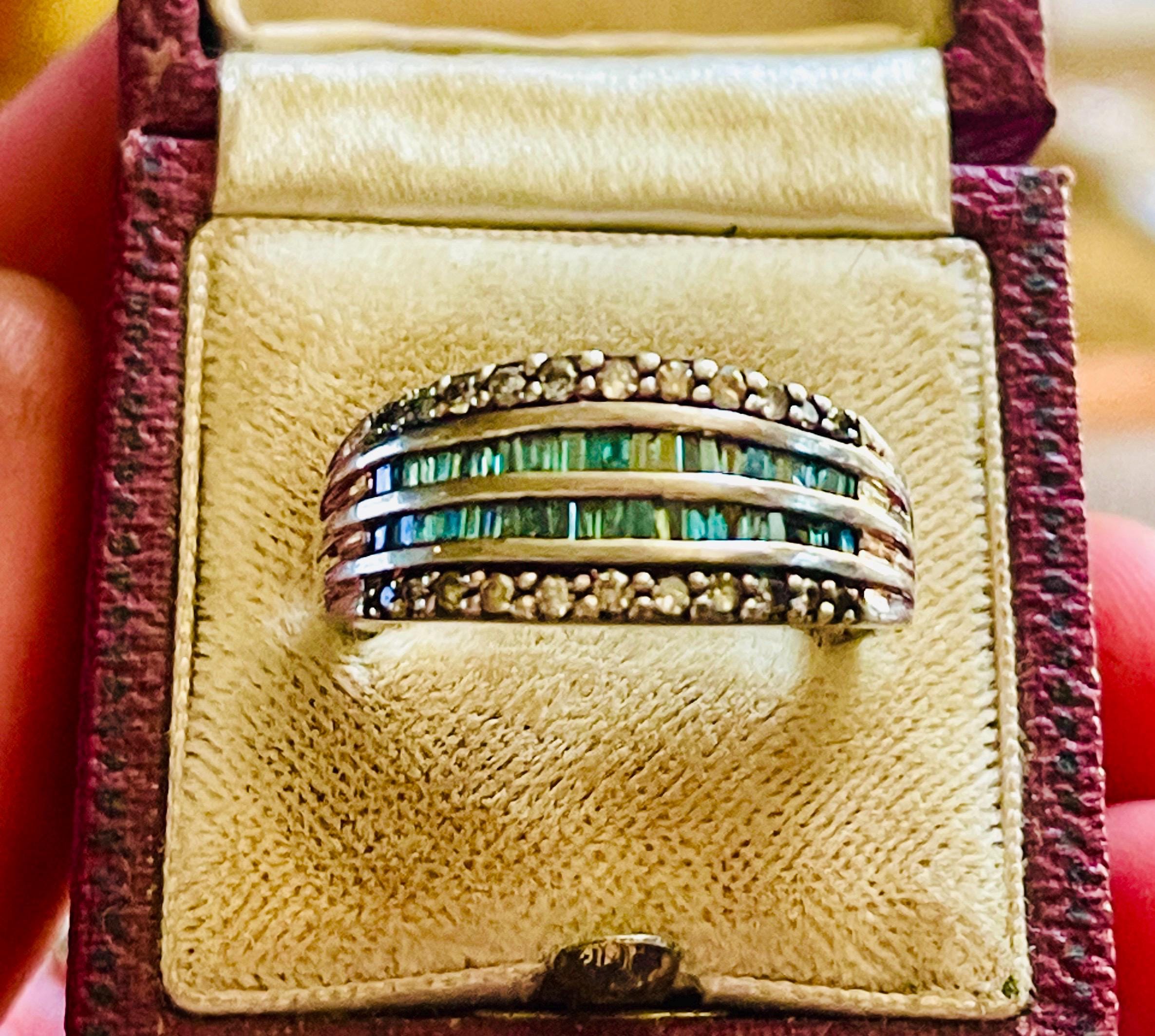 Art Deco Blue Diamond Ring: 18k White Gold, Baguette Cut, Size 10 - Image 6