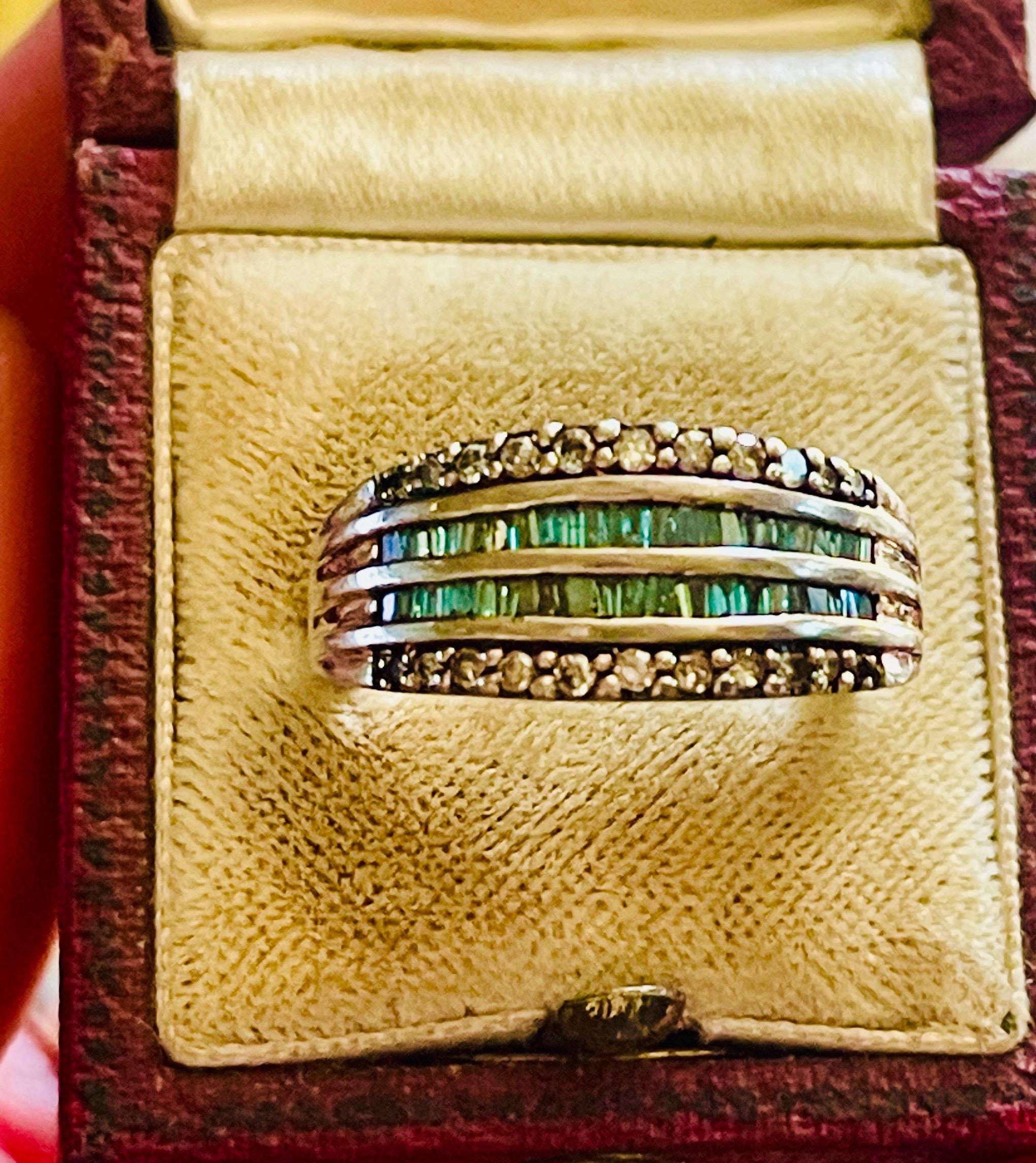 Art Deco Blue Diamond Ring: 18k White Gold, Baguette Cut, Size 10 - Image 7