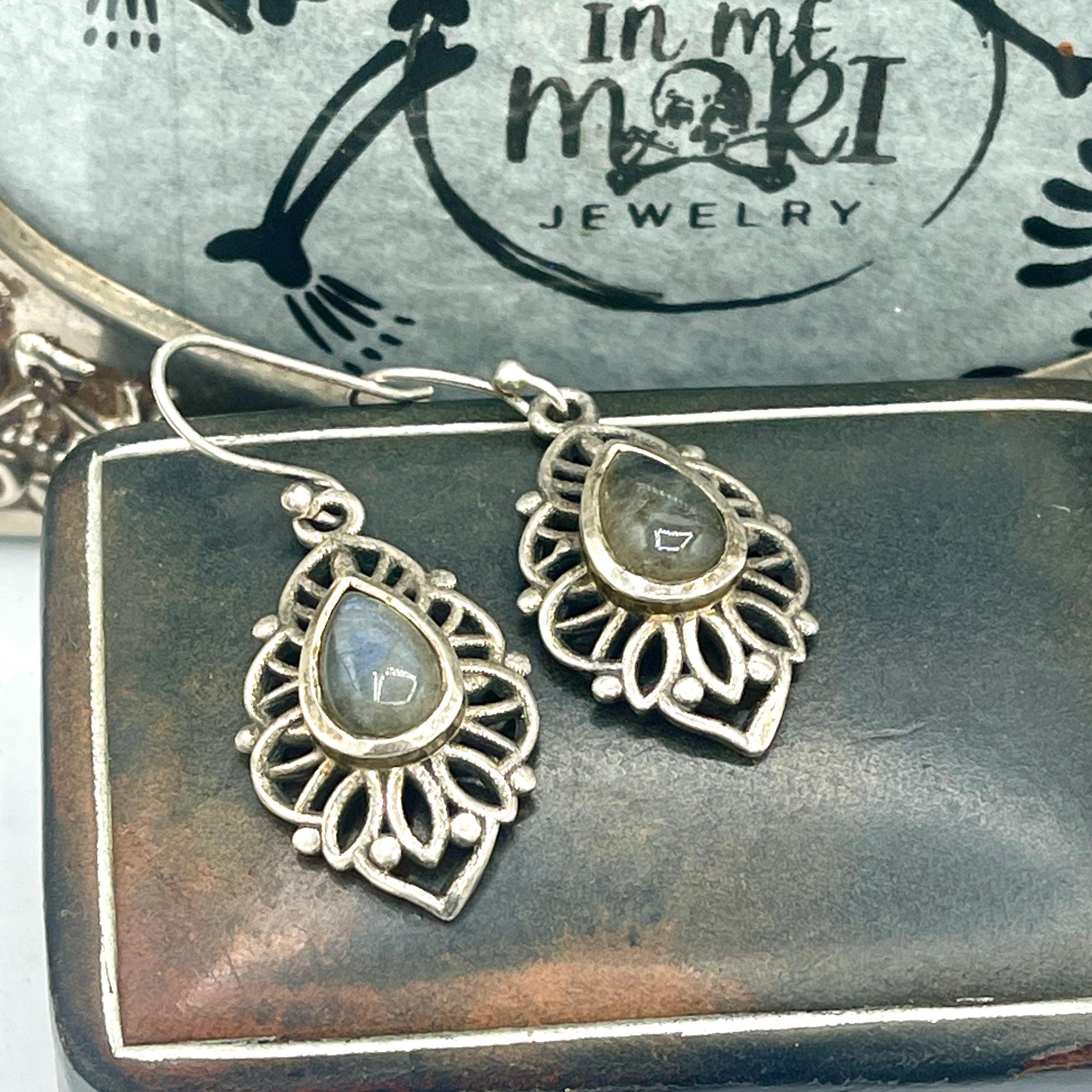 Vintage Blue labradorite sterling silver drop earrings - Image 3