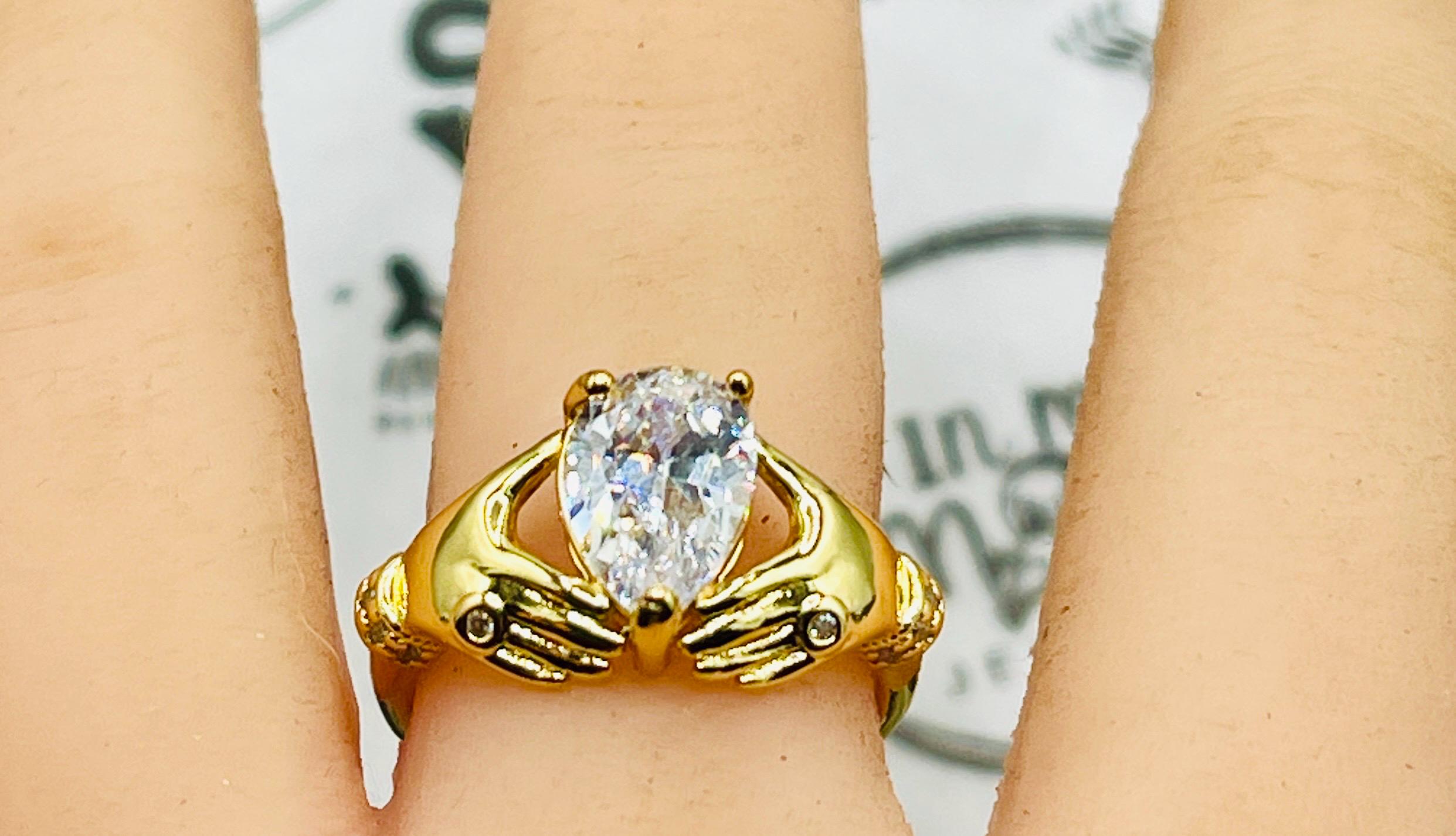 Victorian Hands Claddagh Ring, 14k yellow Gold Vermeil, one carat Pear shaped Ring - Image 5