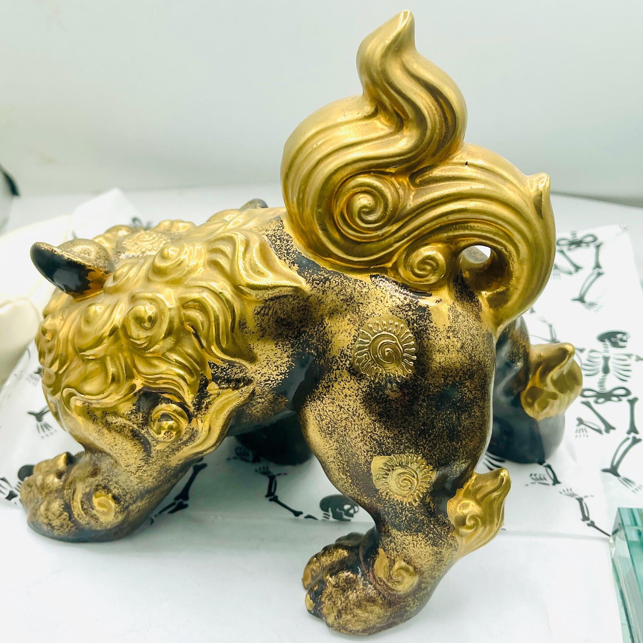 Antique Kutani Japanese shishi Dog gold lustre porcelain guardian lion Protector - Image 7