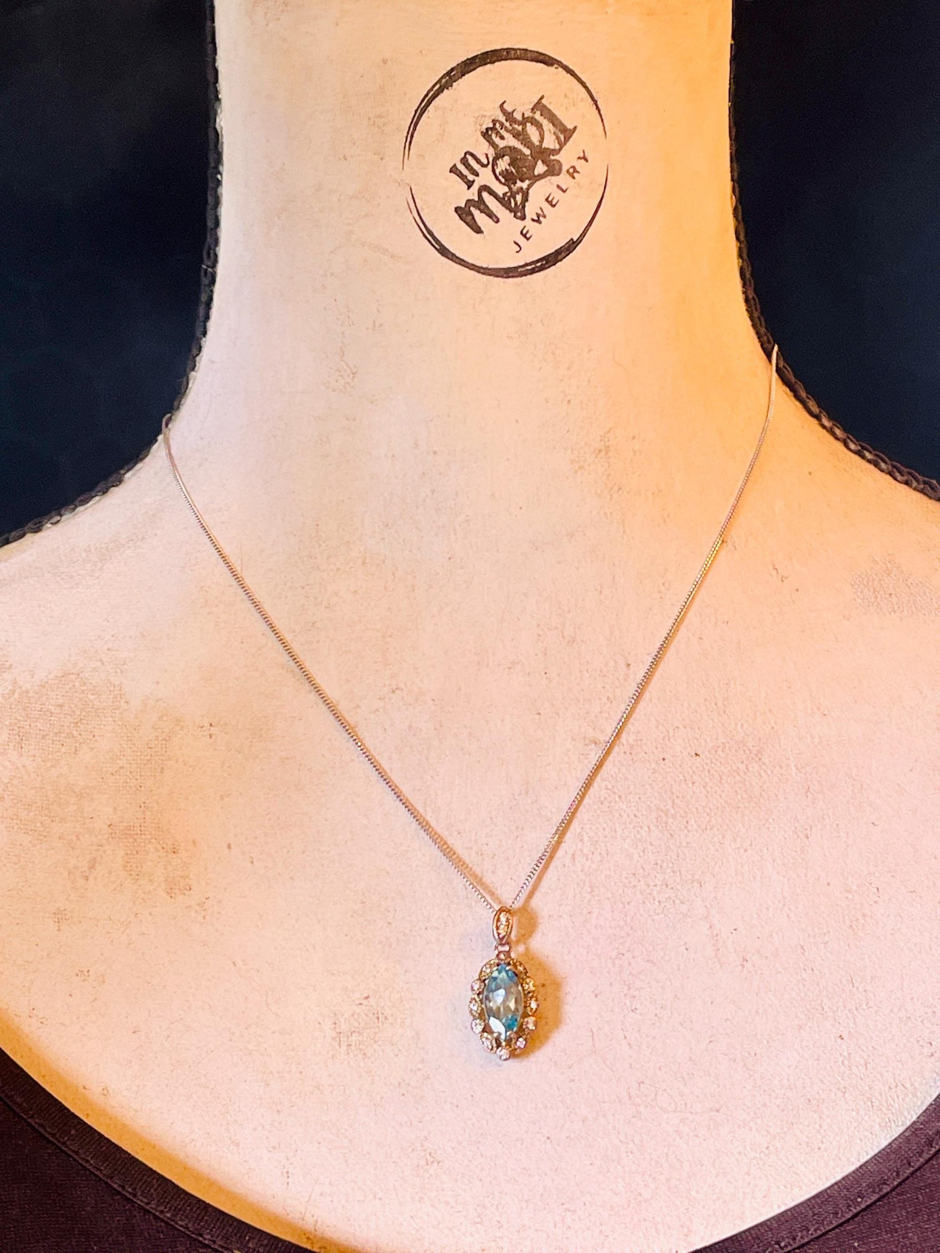 Art Deco blue topaz diamond paste pendant on 18 inch sterling silver chain - Image 7