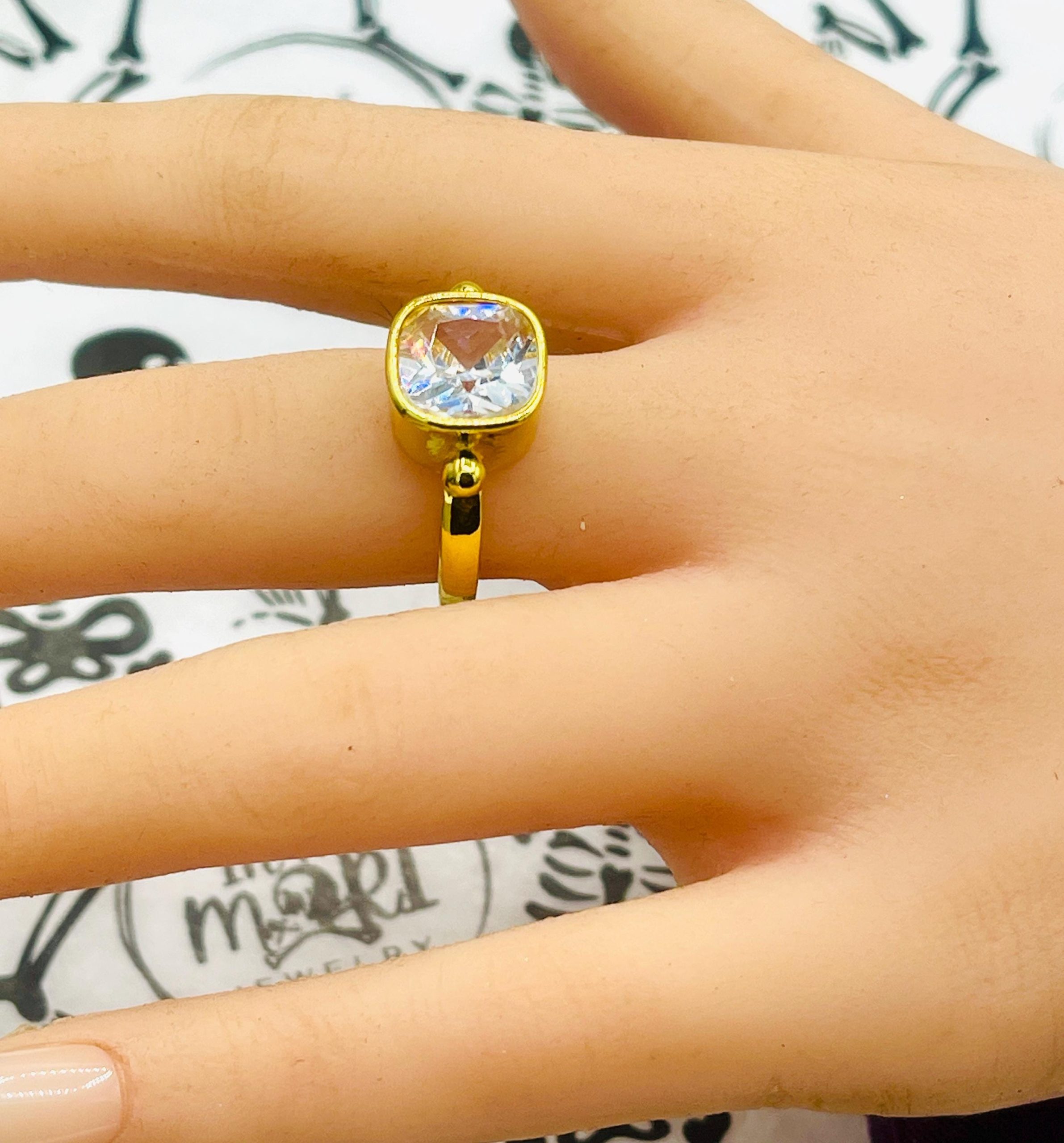 Cushion Cut Three Carat Statement 18k yellow gold Ring: Vintage 1900s Elegance - Image 10