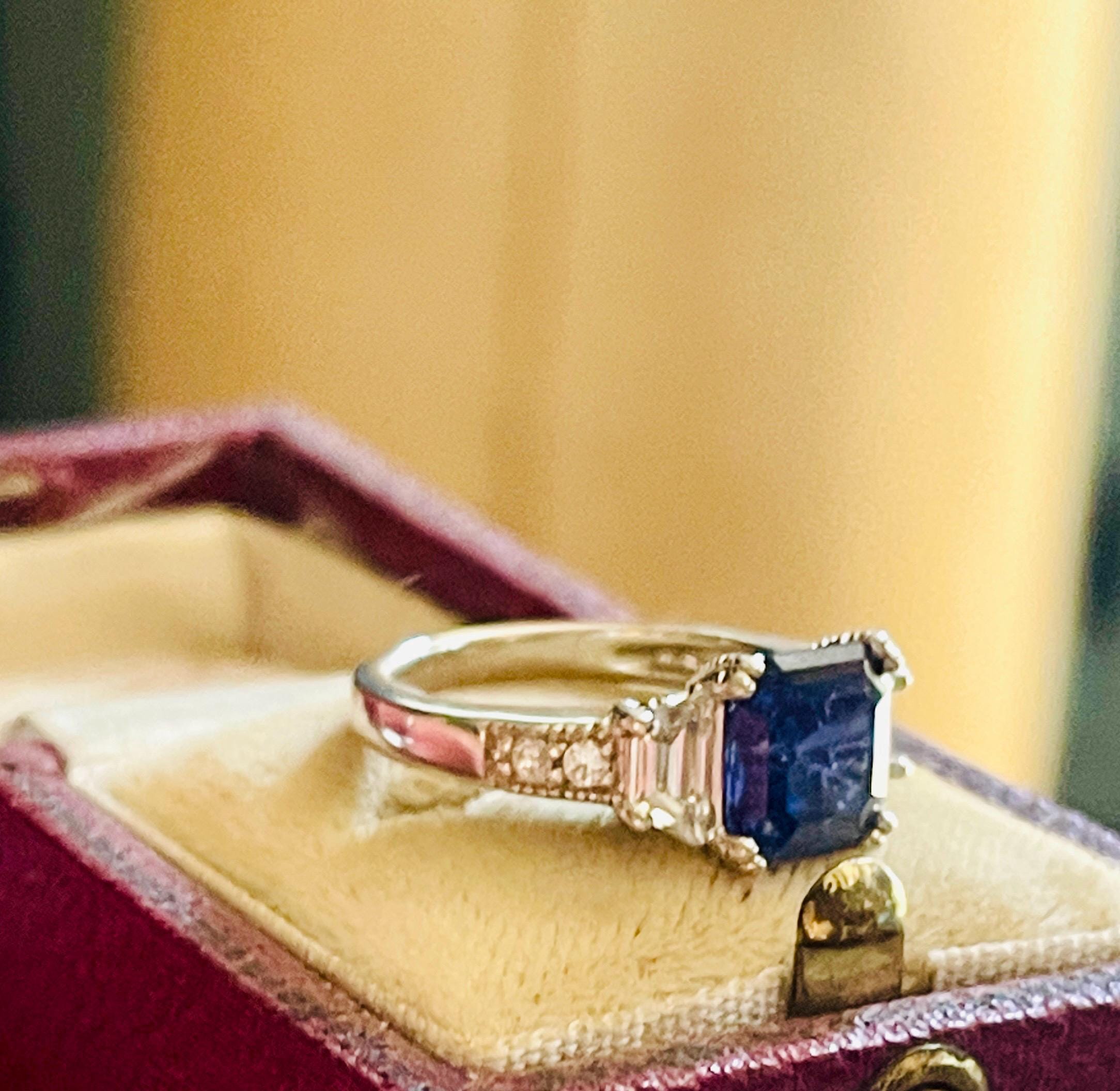 Vintage blue sapphire radiant cut Ring- Sterling silver size 5 ring for her - Image 8