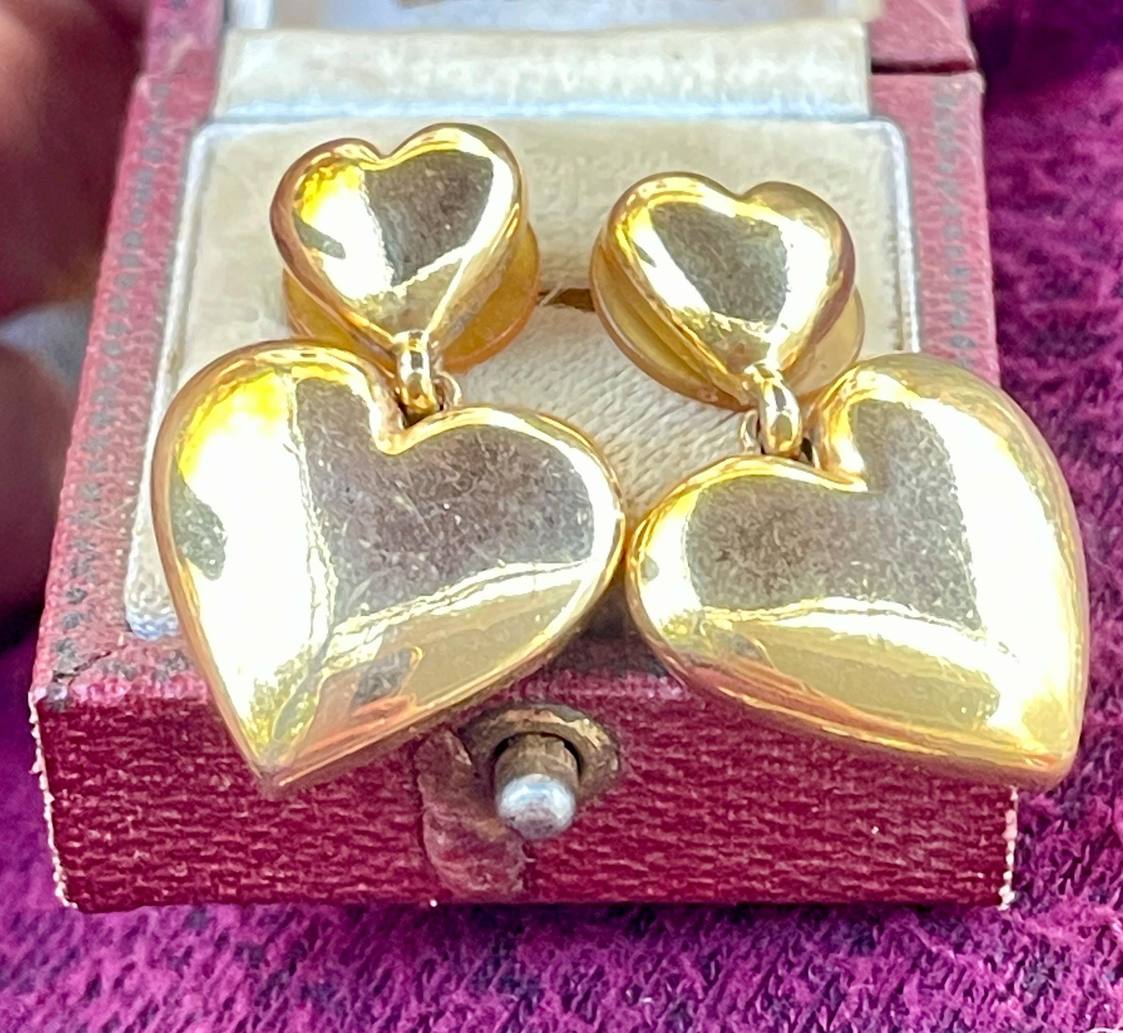 18kt Gold, double heart Dangle drop signed earrings