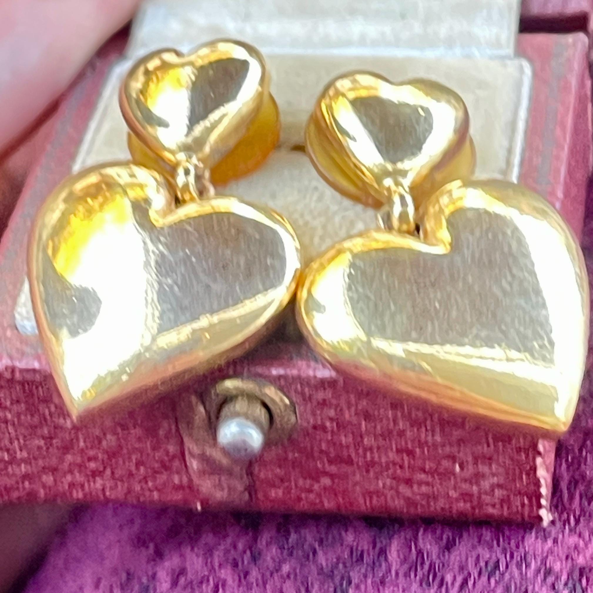18kt Gold, double heart Dangle drop signed earrings - Image 7