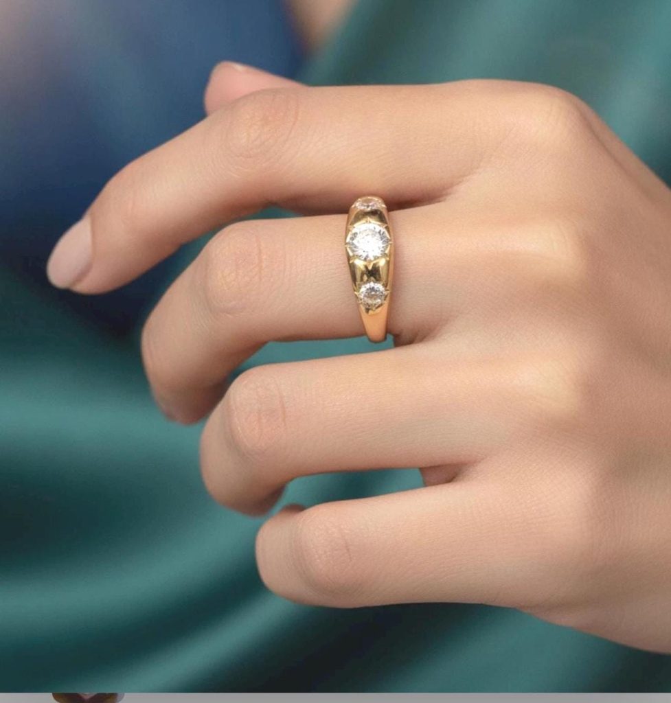 18k yellow gold Gypsy star set vermeil ring - amazing three stone ring